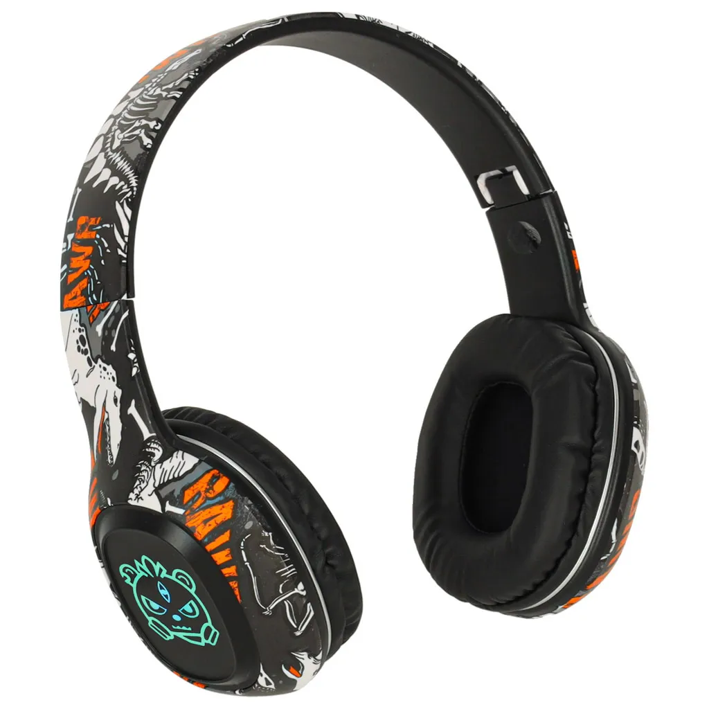 2_Sluchawki-bezprzewodowe-nauszne-Bluetooth-Gaming-Sport-czarne-174143-optimized
